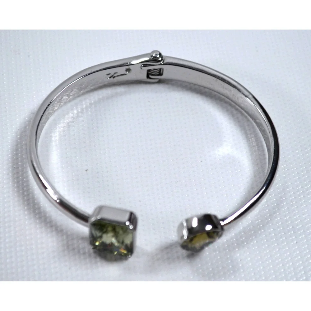 Silver‎ Toned Hinged Bracelet w/ 2 Greenish Color Settings 5